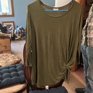 Moss green shirt with knot at the bottom